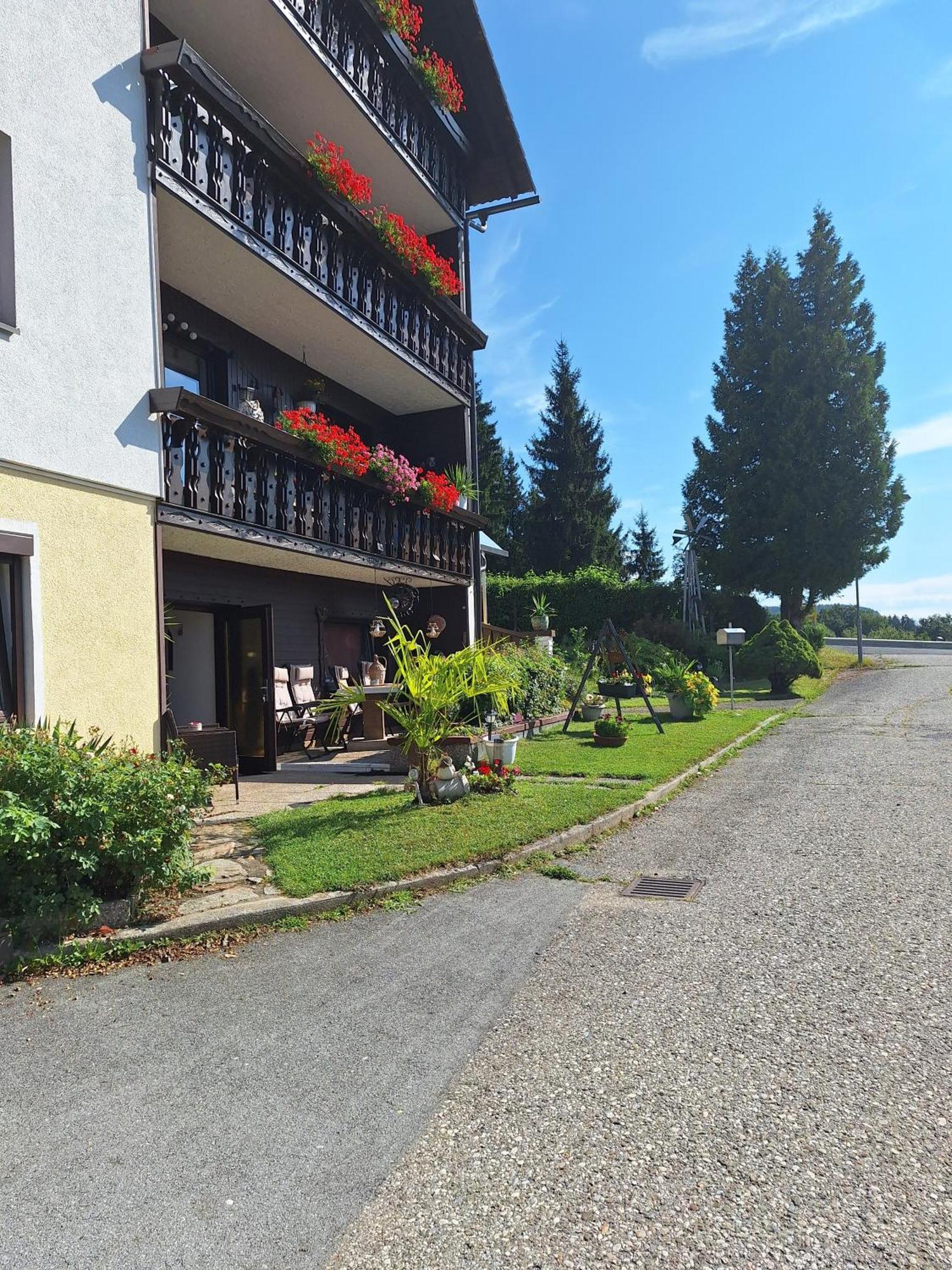 Ferienwohnungen Miklautsch Faak am See Exterior photo