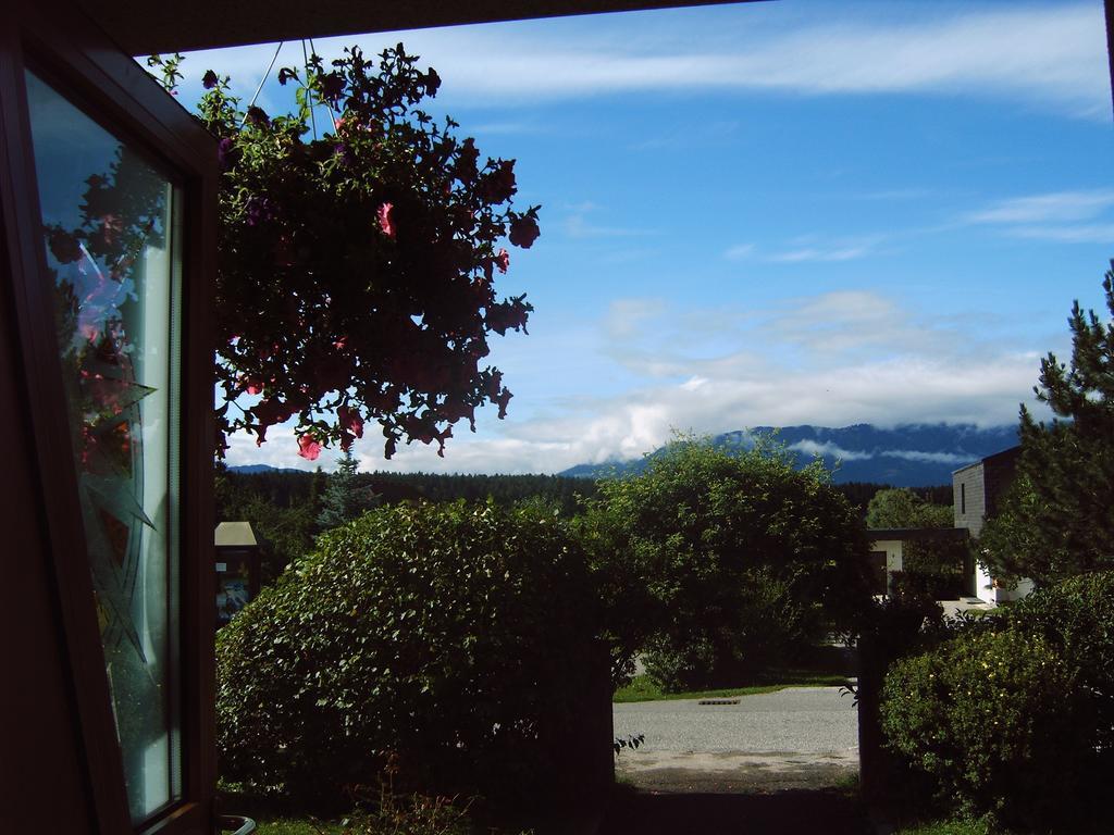 Ferienwohnungen Miklautsch Faak am See Room photo